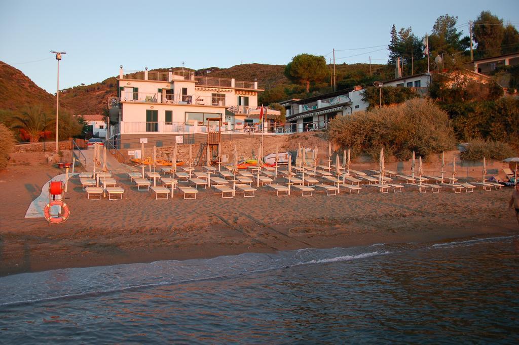 كابوليفيري Hotel Villa Miramare المظهر الخارجي الصورة